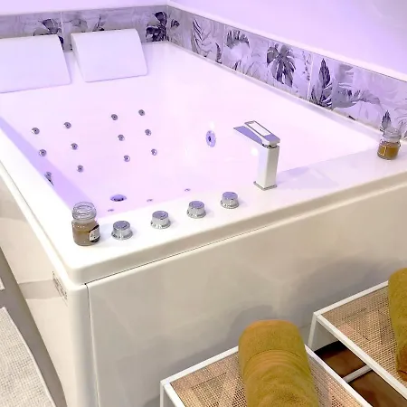 Charme, Detente Sous Les Etoiles Apartmán *