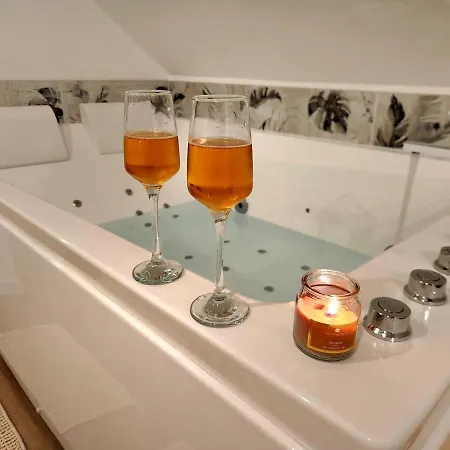 Charme, Detente Sous Les Etoiles *